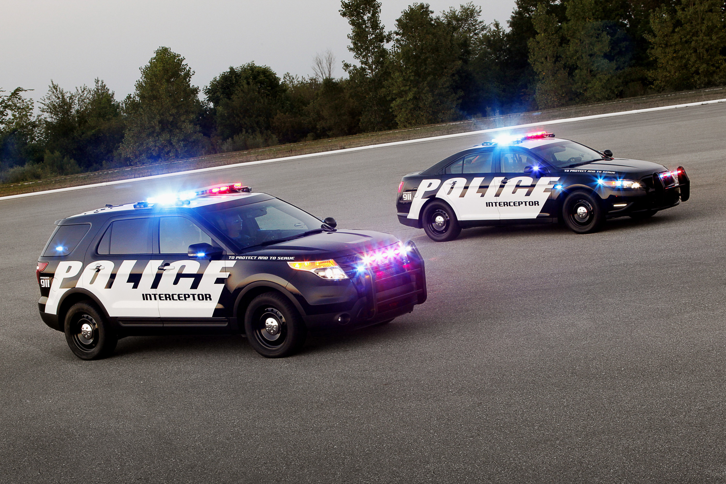 Как получить полицейскую машину. Ford Police Interceptor 2014. Ford Police Interceptor. Форд эксплорер интерцептор. Ford Explorer 2011 Police.
