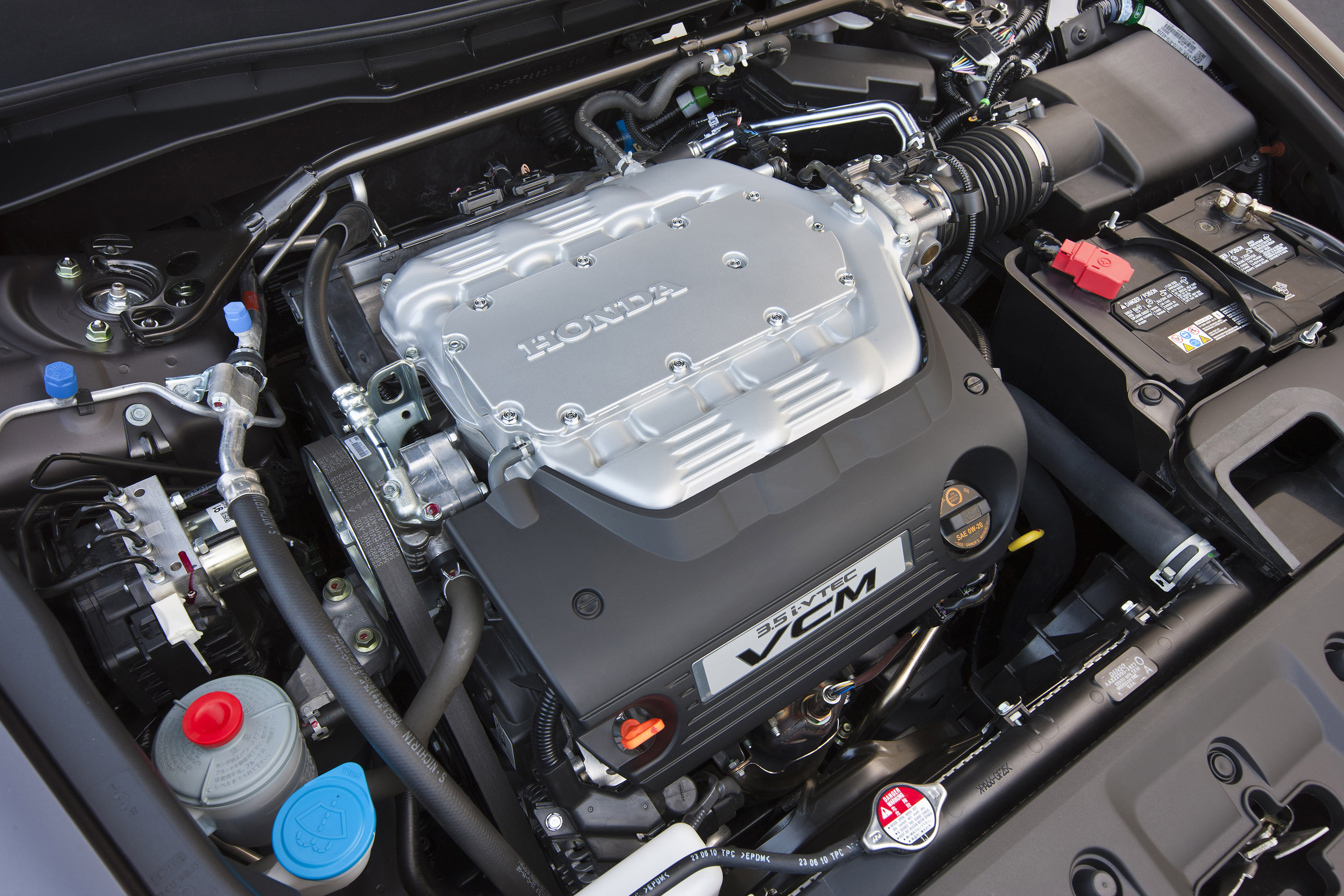 Honda двигатели 2 4. Honda Accord 8 мотор. Honda Accord 3.5 v6 2008. Honda Accord 9 3.5 v6. Honda Accord 8 3.5.