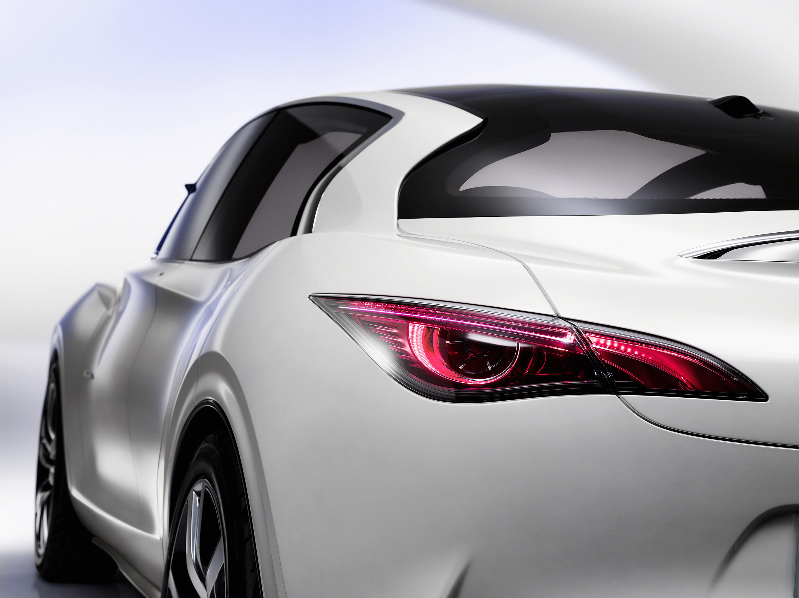 Wide body Infiniti q60