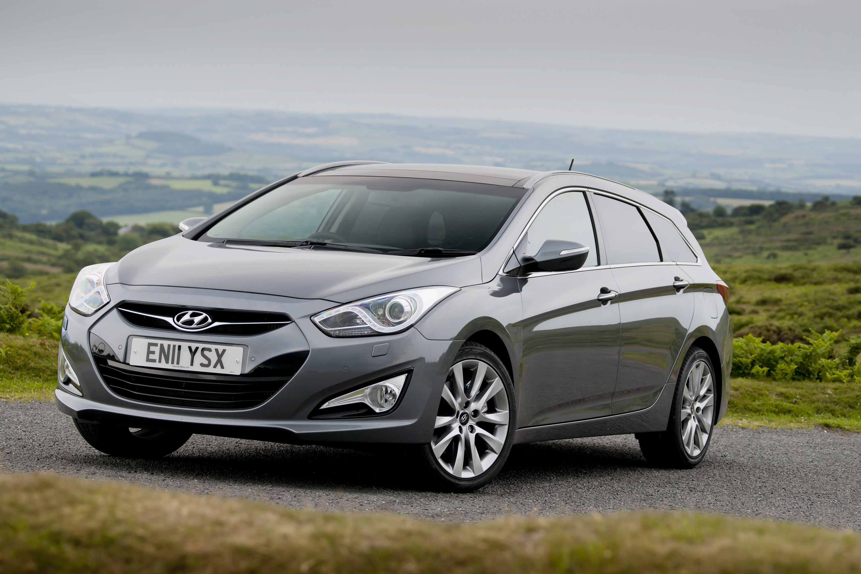 Хендай аи. Hyundai i40. Hyundai i40 2012. Хендай ай 40 хэтчбек. Hyundai i40 Wagon.