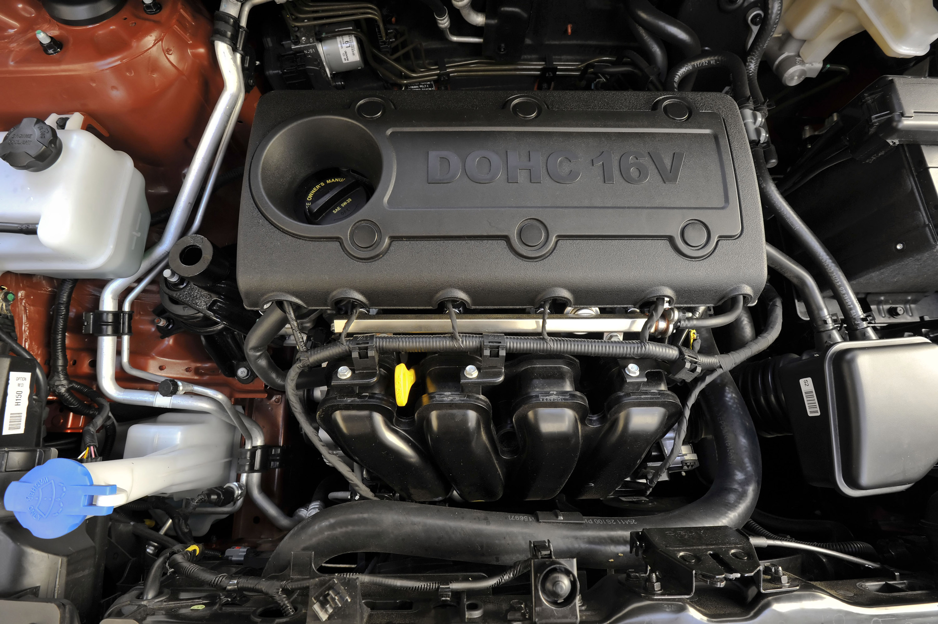Кия спортейдж какой двигатель. Мотор Kia Sportage 2.0. Двигатель Kia Sportage 3 2.0 бензин. Двигатель Киа Спортейдж 3 бензин. Двигатель Киа Спортейдж 2 бензин.