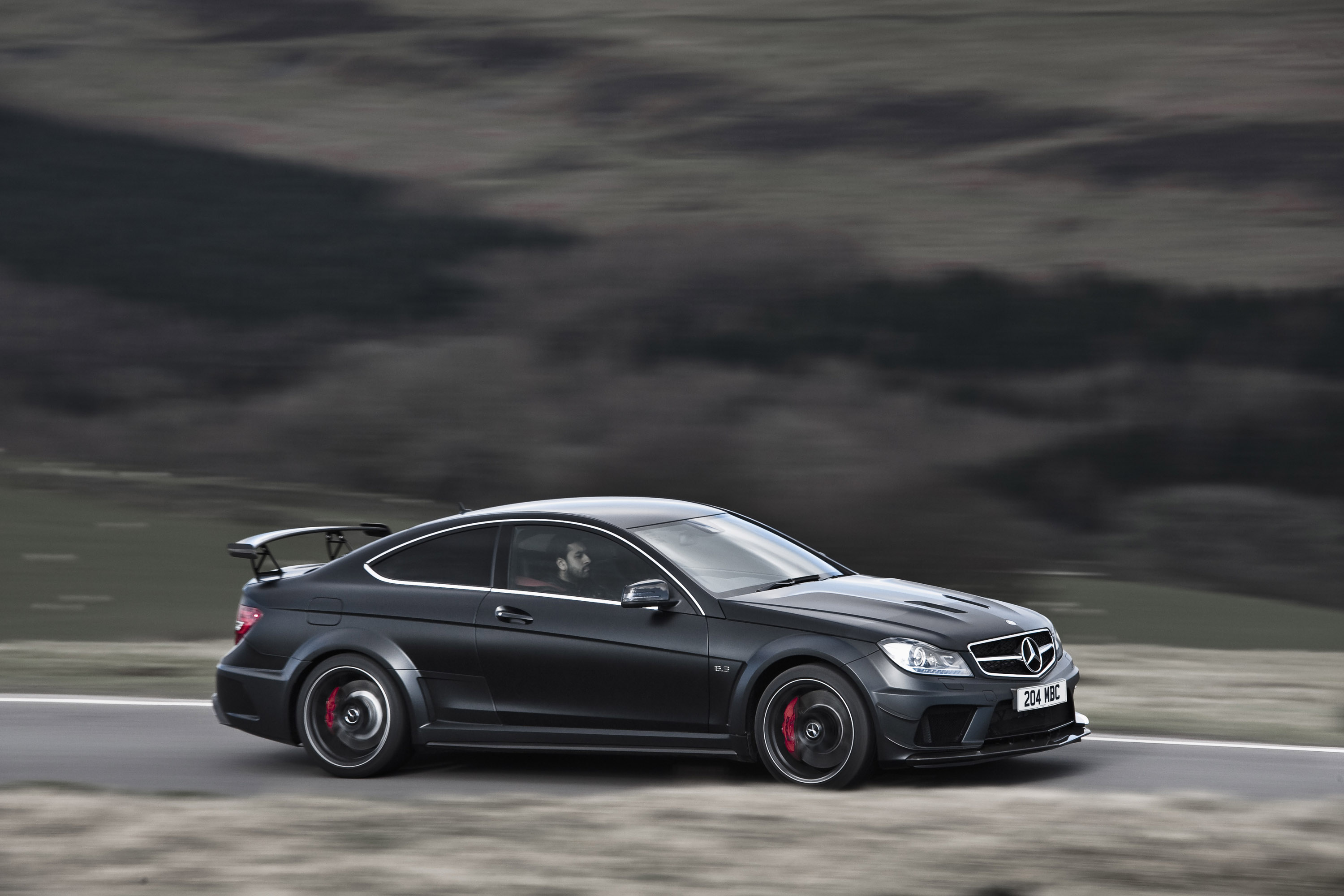 Mercedes c63 AMG черный