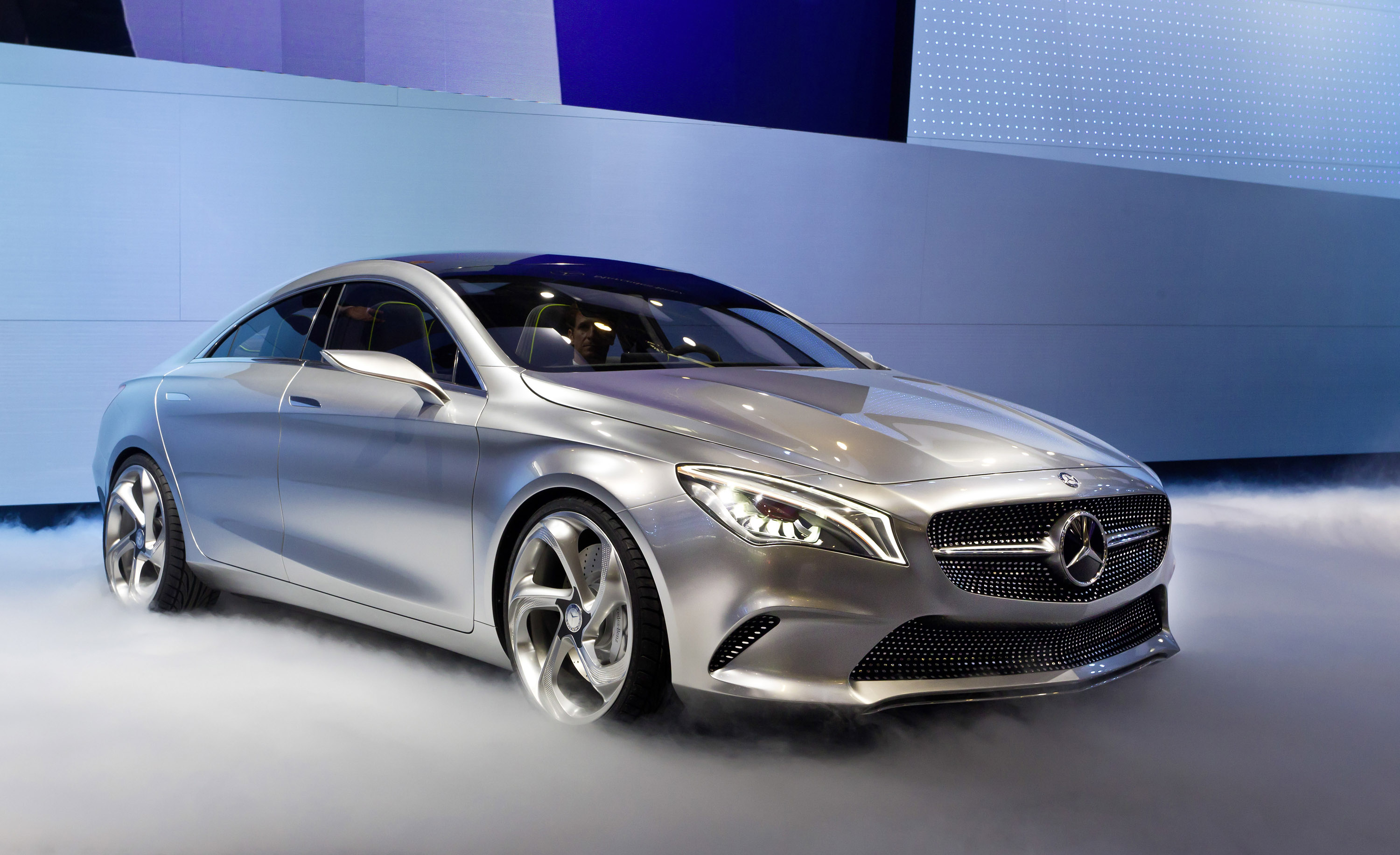 Самого нового мерседеса. Mercedes-Benz Concept Style Coupe - 2012. Mercedes CLS 2019. Mercedes CL 2022. Mercedes Benz Concept.