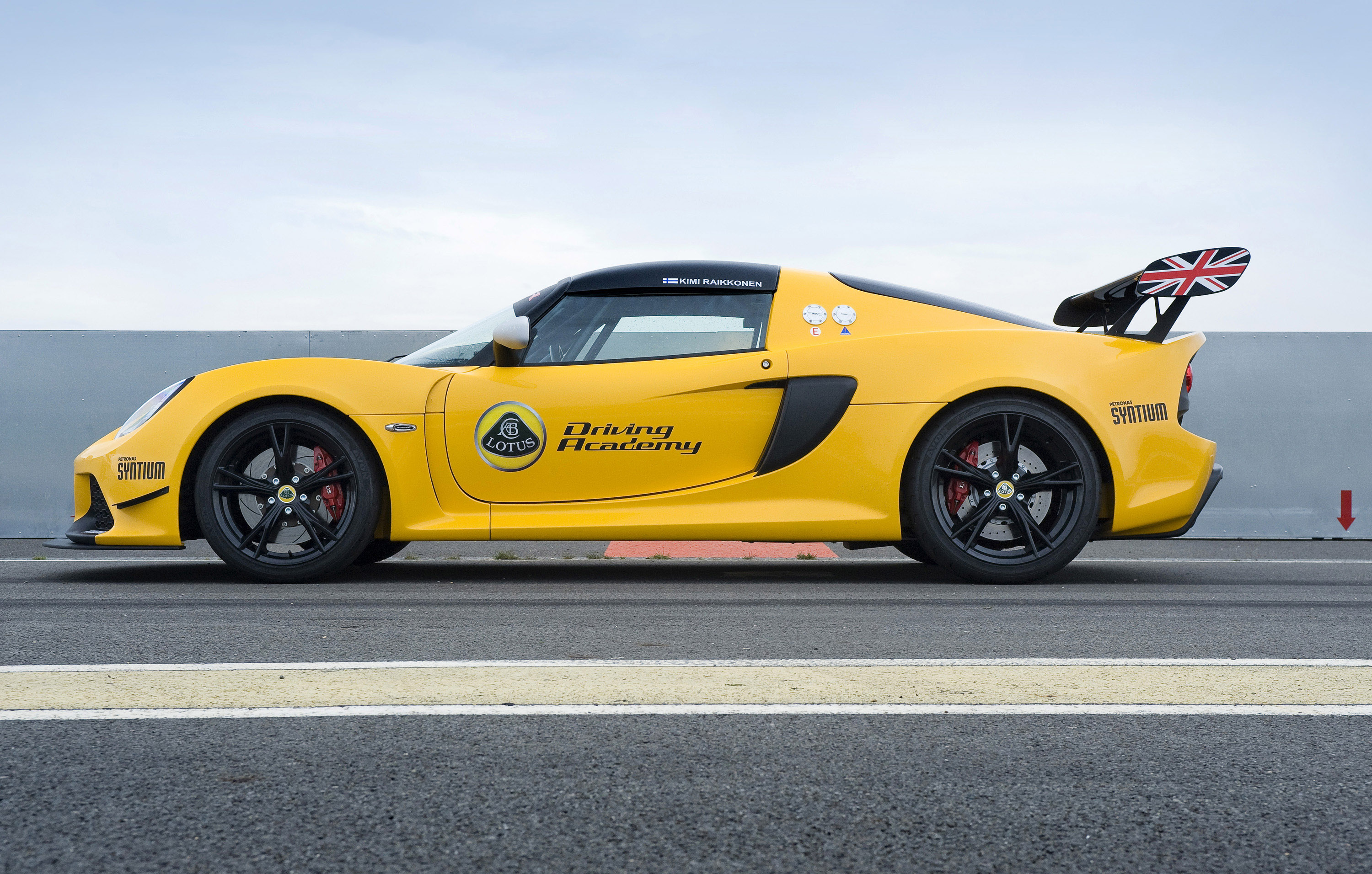 Lotus exige С„РѕС‚Рѕ