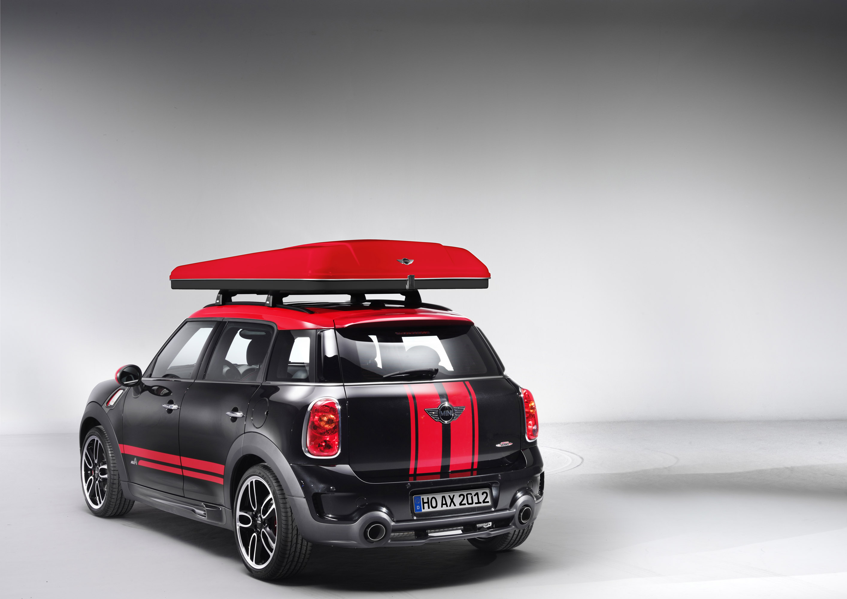 Mini Cooper Countryman с палаткой