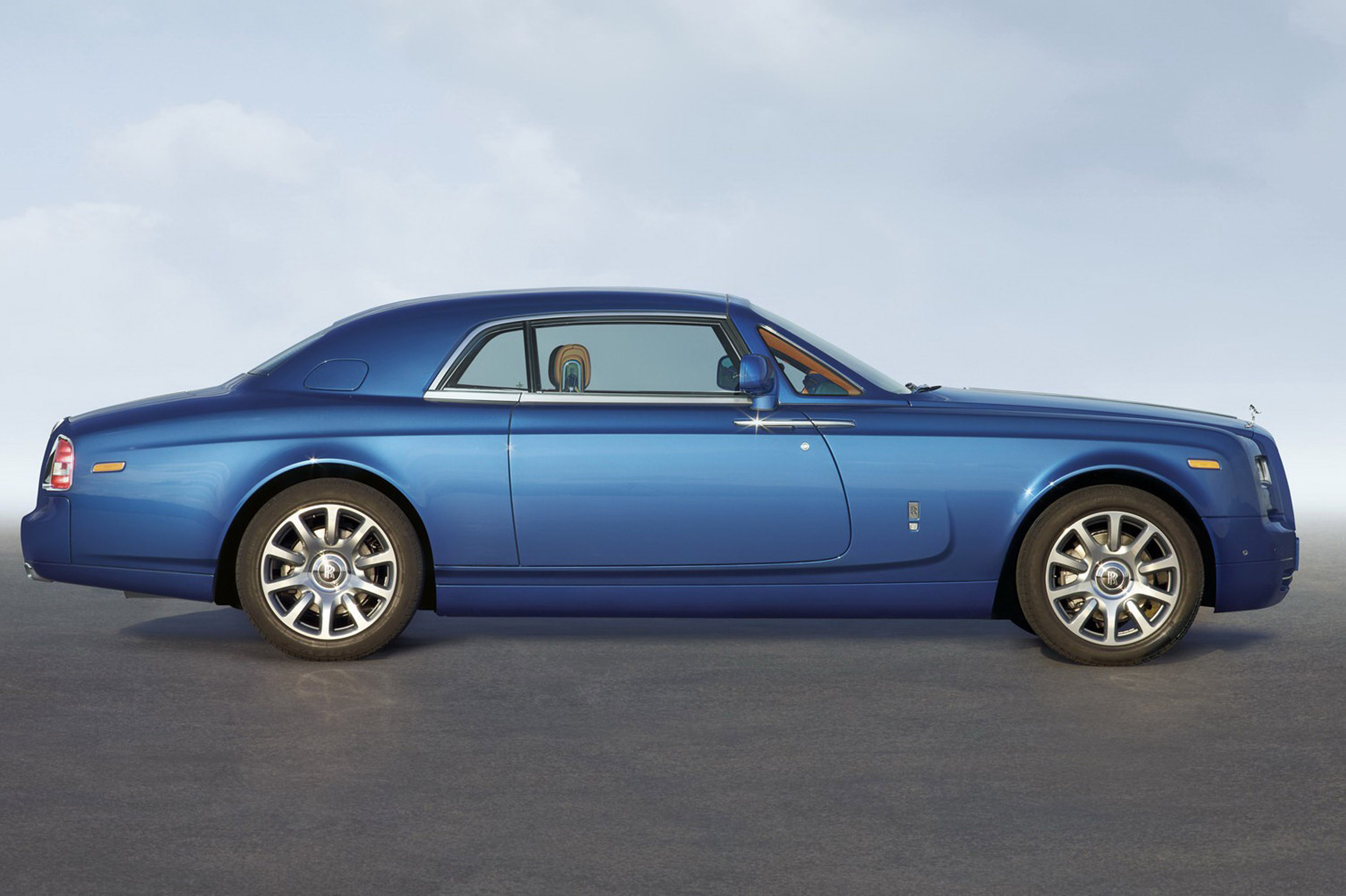Роллс ройс купе. Роллс Ройс Phantom Coupe. Rolls Royce Phantom купе. Rolls Royce Фантом купе. Rolls Royce Phantom Coupe 2012.