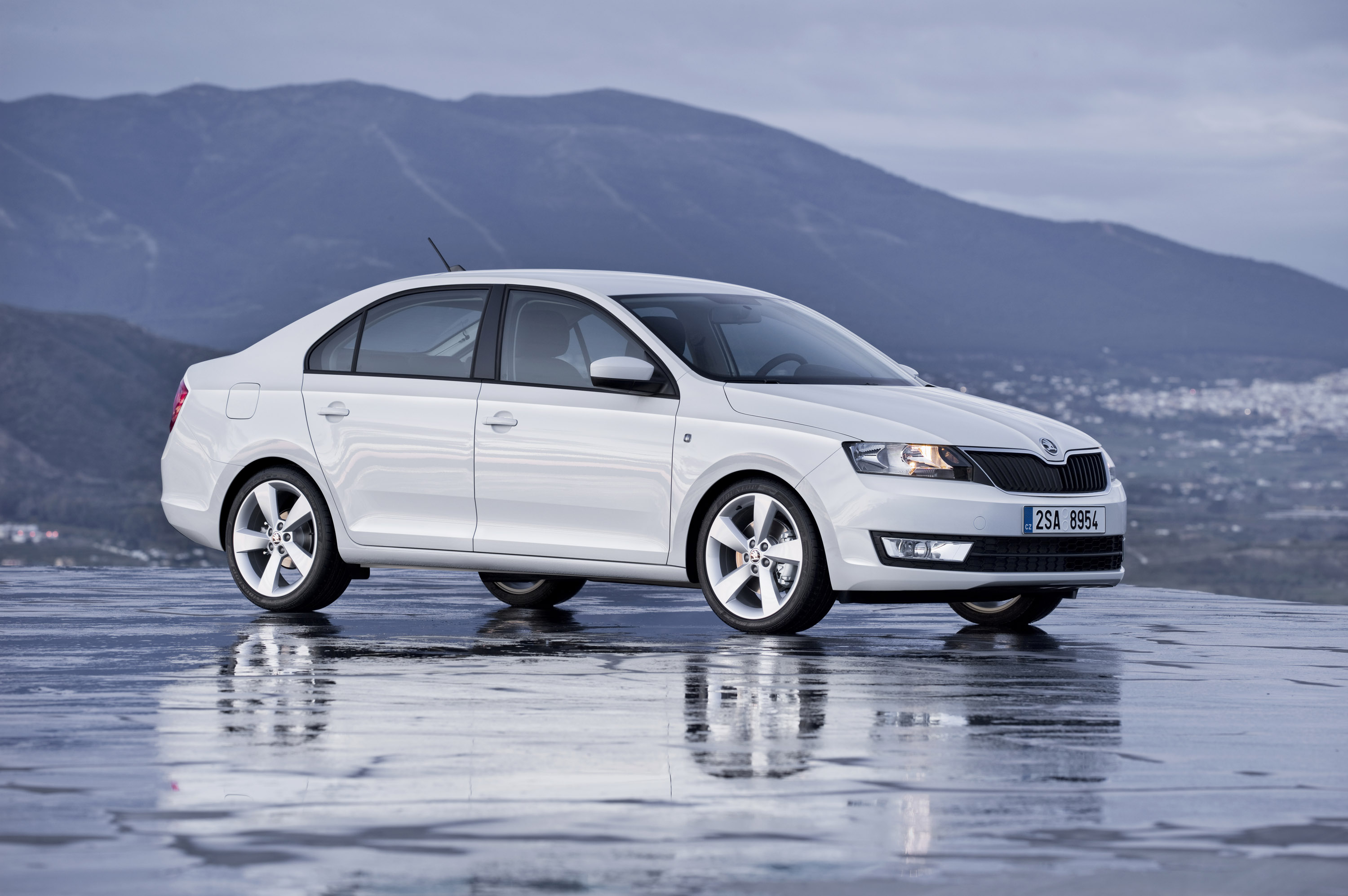 Рапид марка. Шкода Рапид 2. Шкода Рапид 2013. Шкода Рапид 2022. Skoda Rapid 2012.