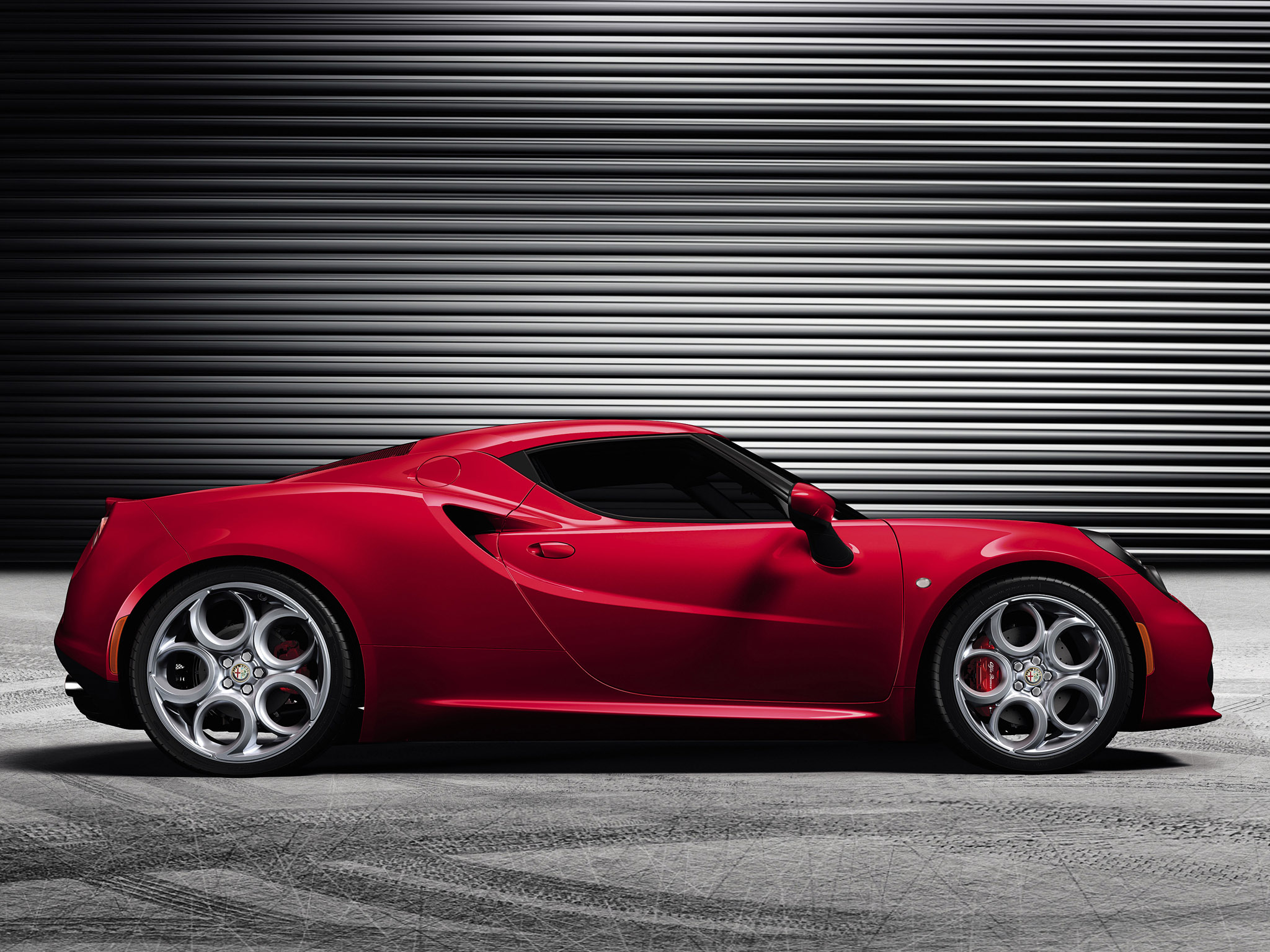 Cada alfa romeo купить. Alfa Romeo 4c. Альфа Ромео 4с. 2014 Alfa Romeo 4c. Alfa Romeo 4c 2013.