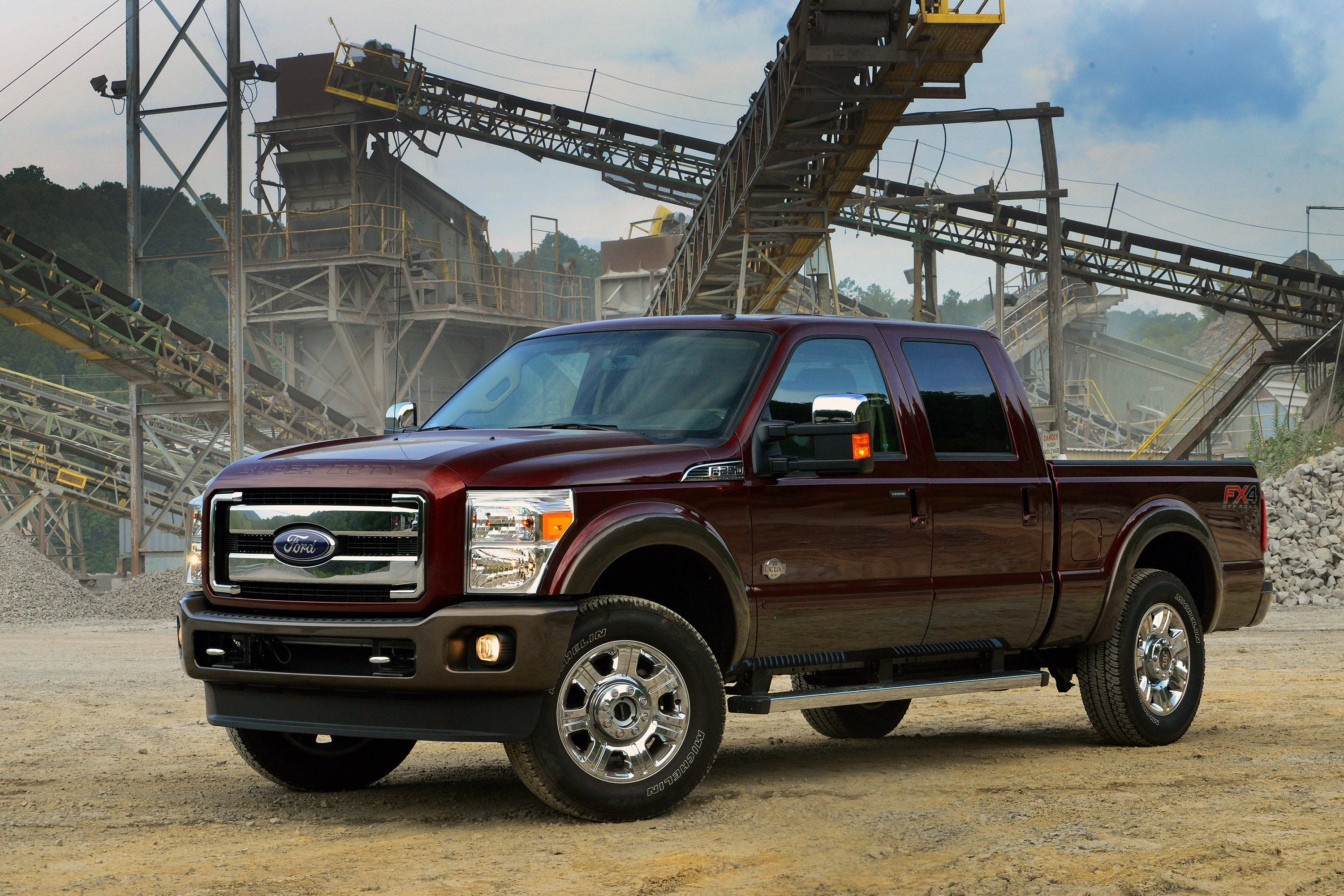 Самый лучший пикап. Ford f250. Ford f250 2015. Ford f250 super Duty. Ford f-250 super Duty fx4.