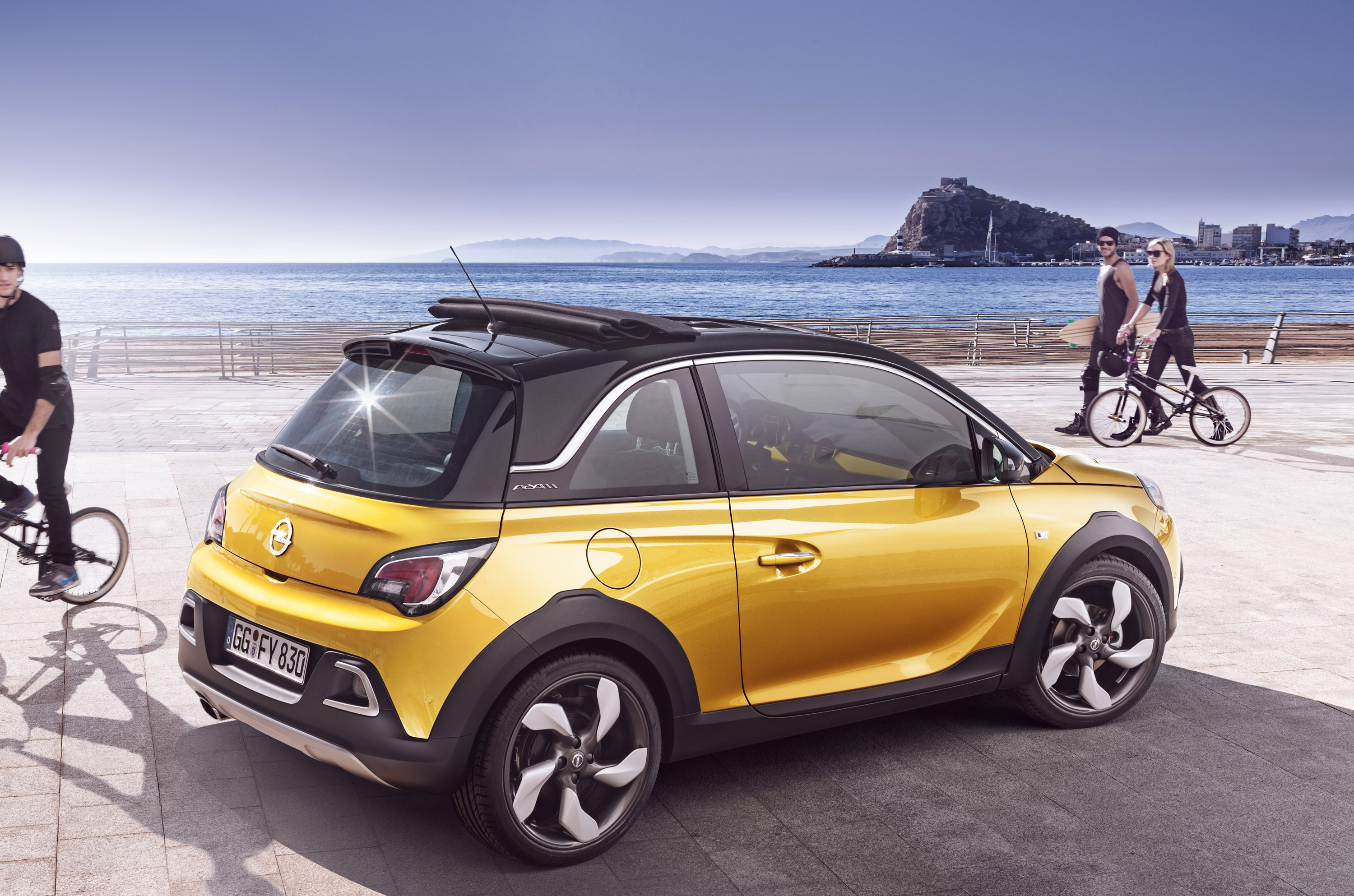 Включи экономичные. Opel Adam (m13). Opel Adam Rocks. Opel Adam 2020. Opel Adam 2022.