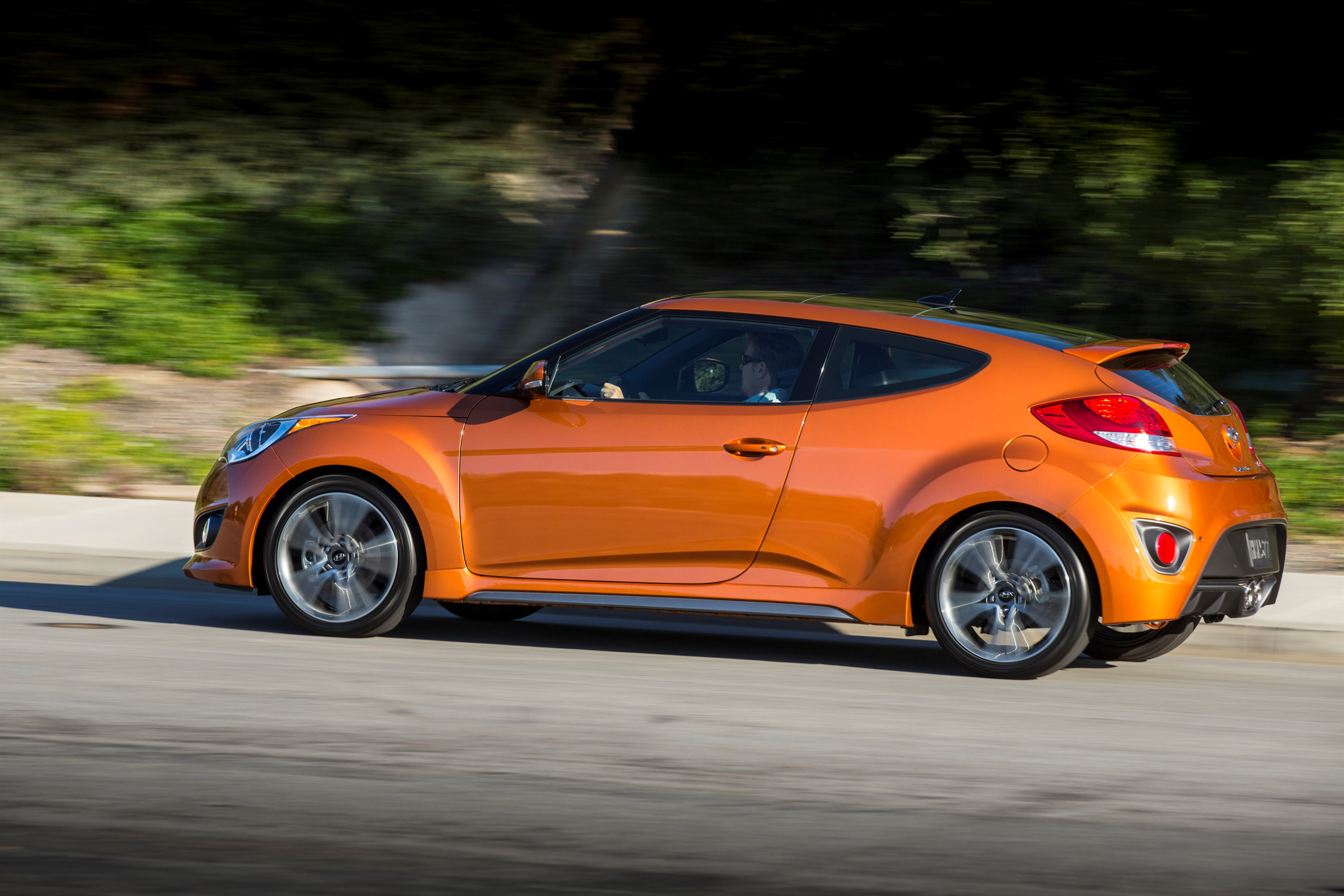 Amserv lv Hyundai Veloster
