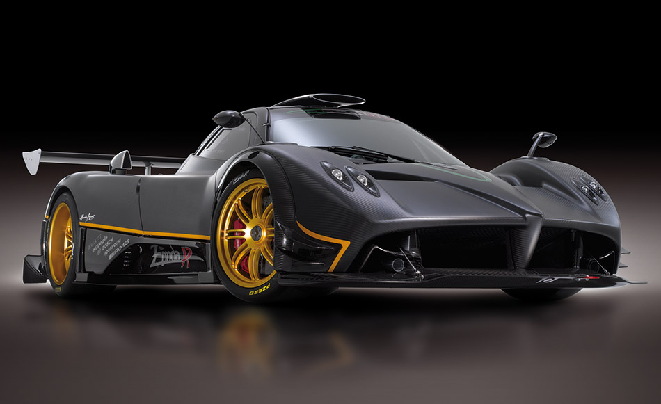 2009 Pagani Zonda R Front Angle