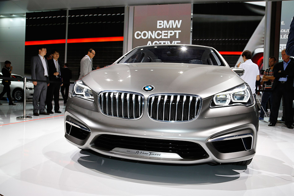 2012 BMW Concept Active Tourer Front