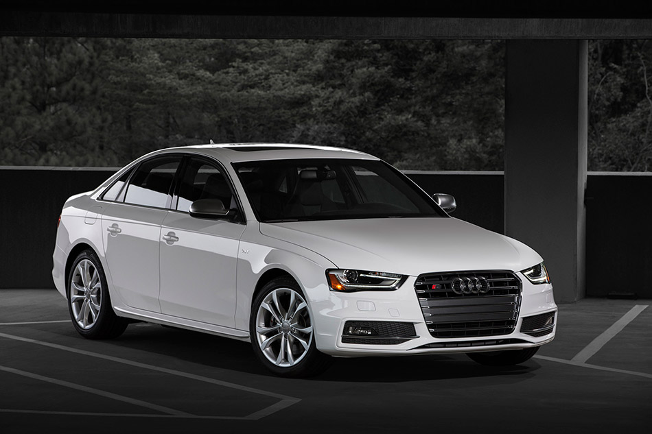 2013 Audi A4 S4 Allroad Front Angle