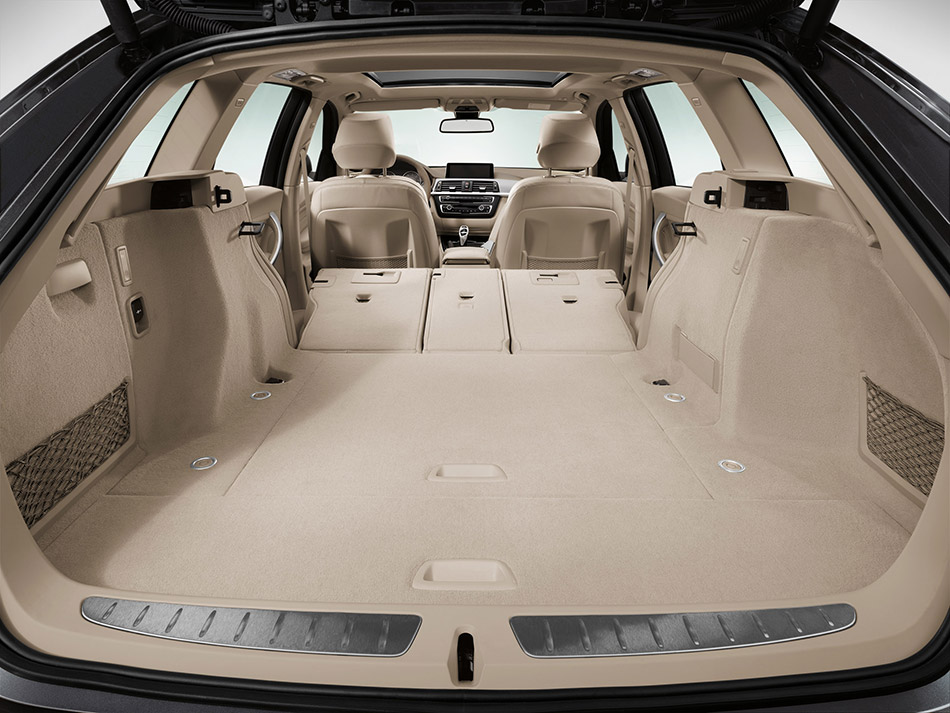 2013 BMW 3-Series Touring Space