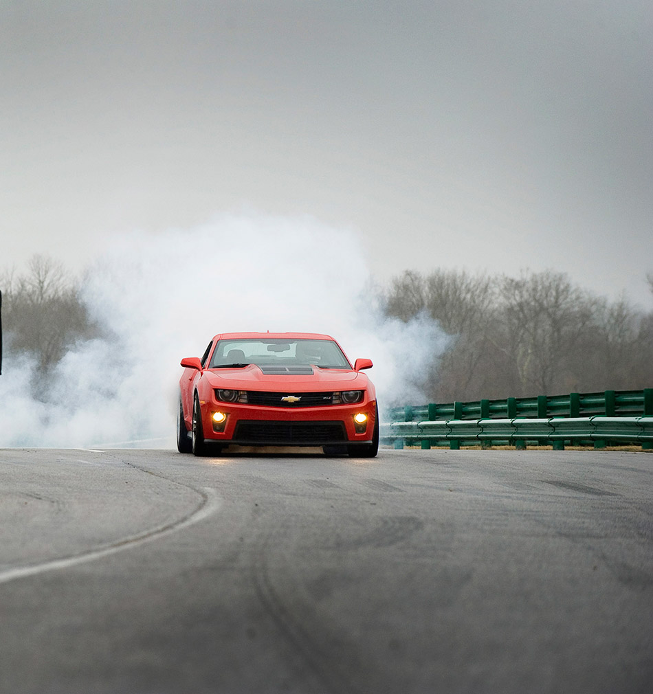 2013 Chevrolet Camaro ZL1 Front