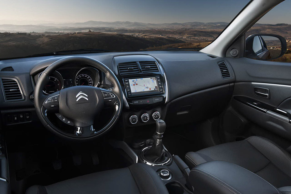 2013 Citroen C4 Aircross Interior