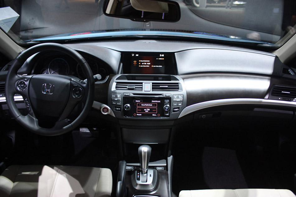 2013 Honda Crosstour Interior