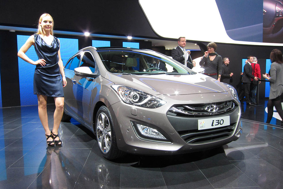 2013 Hyundai i30 Wagon Girl