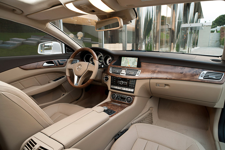 2013 Mercedes-Benz CLS Shooting Brake Interior