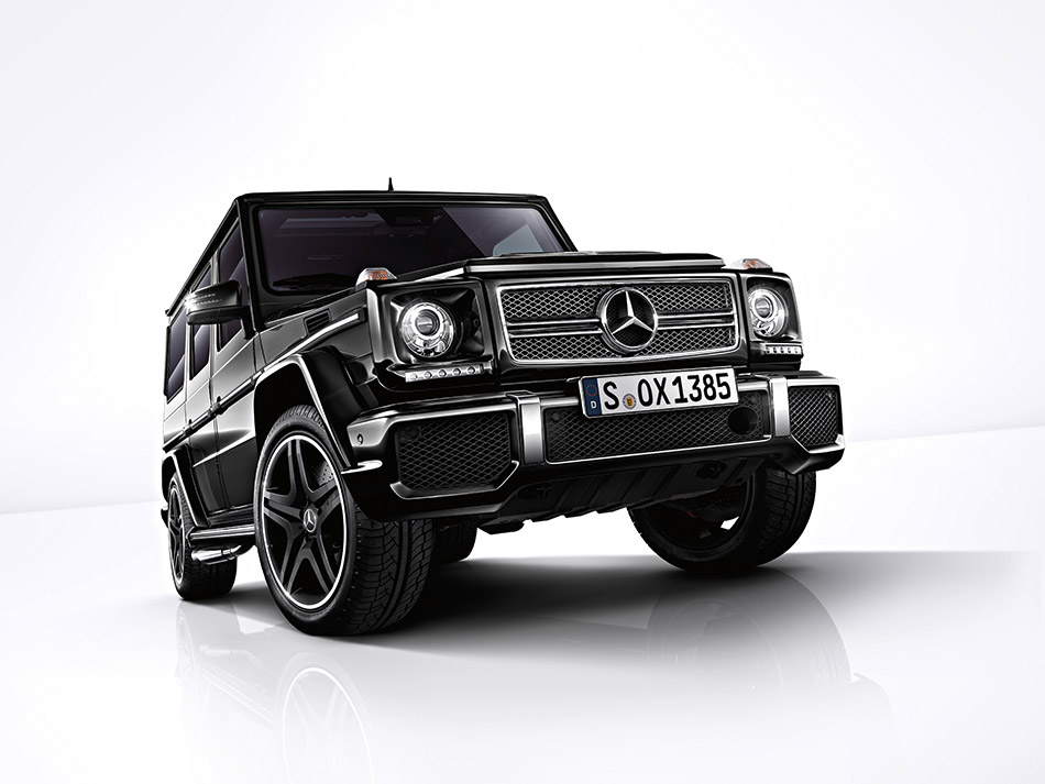 2013 Mercedes-Benz G-Class Front Angle