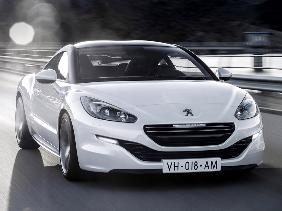 2013 Peugeot RCZ Front Angle