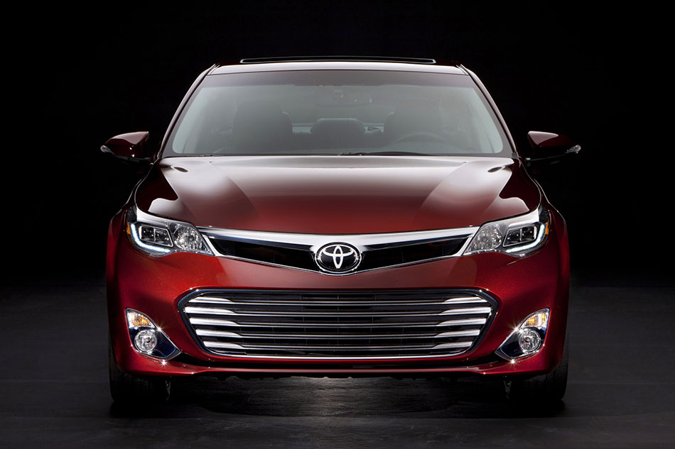 2013 Toyota Avalon Front