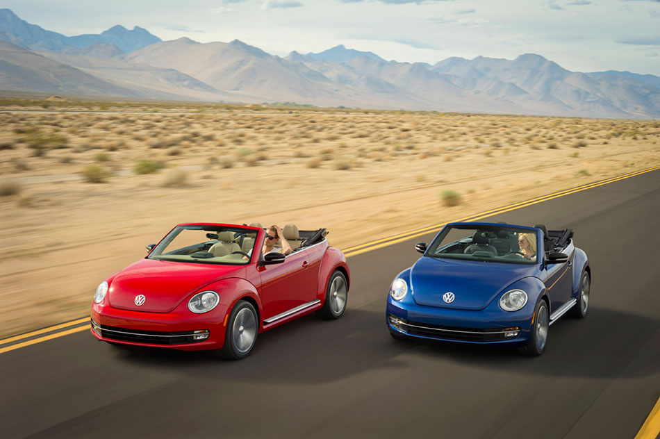 2013 Volkswagen Beetle Convertible Front Angle