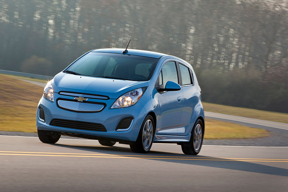 2014 Chevrolet Spark EV Front Angle