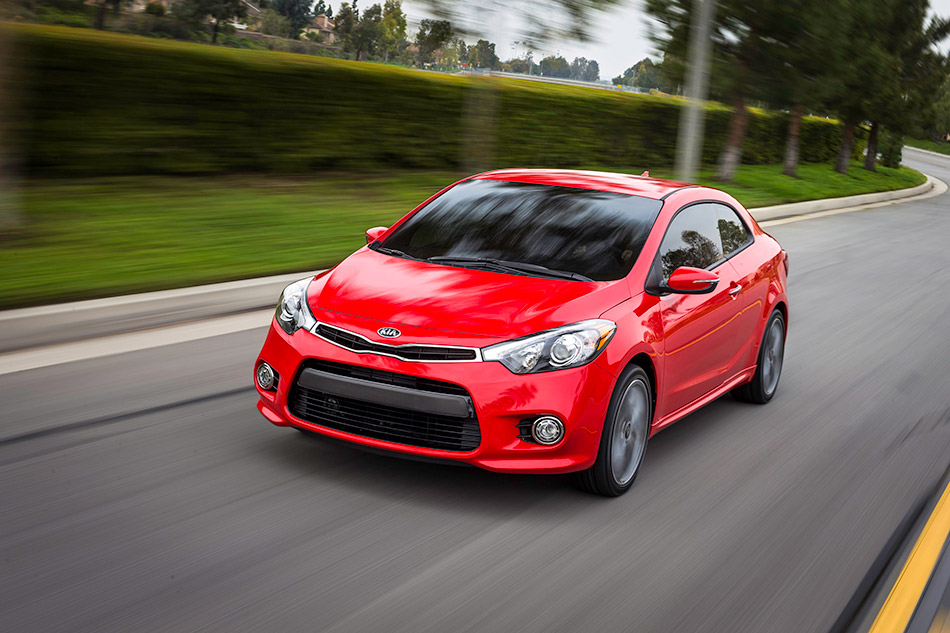 2014 Kia Forte Koup Front Angle