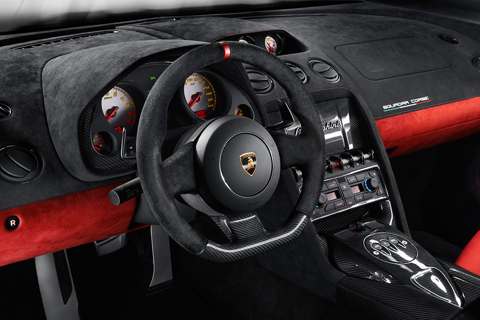 2014 Lamborghini Gallardo LP-570-4 Squadra Corse Interior