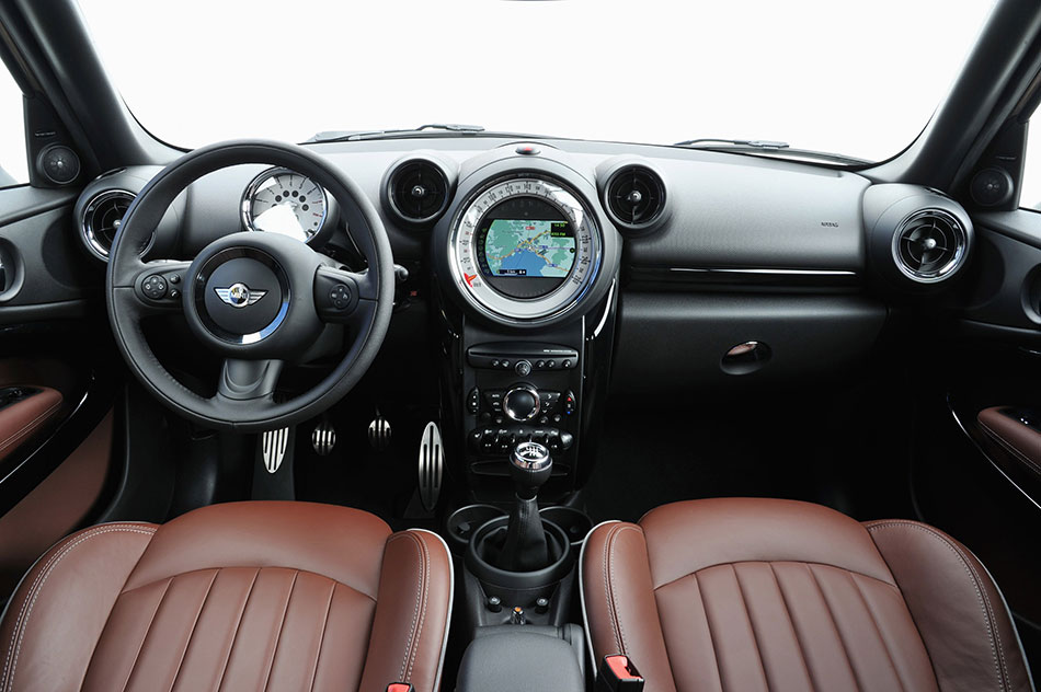 2014 MINI Paceman Interior