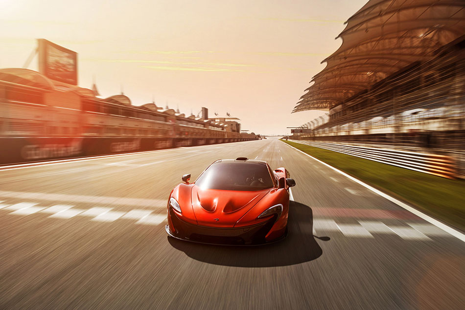 2014 McLaren P1 Front Angle