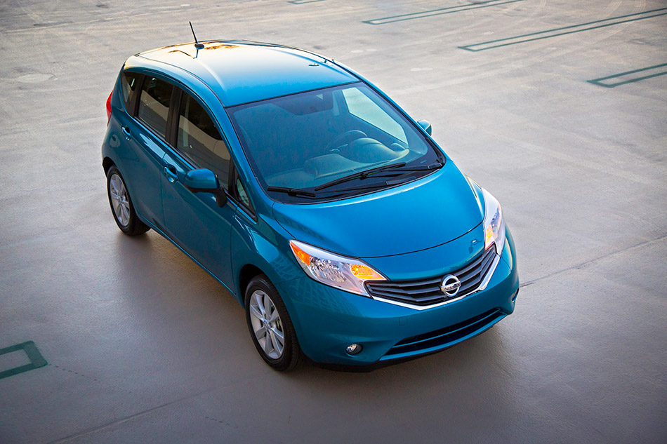 2014 Nissan Versa Note Front Angle
