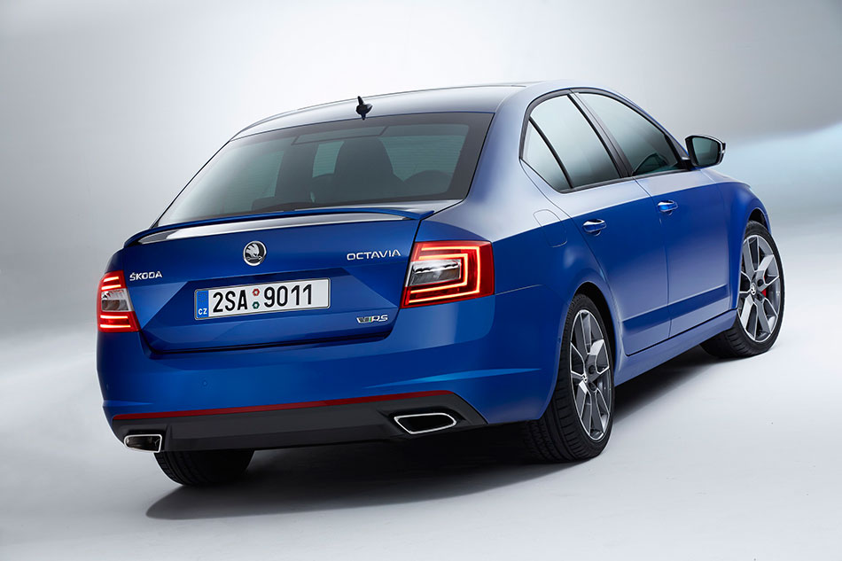 2014 Skoda Octavia RS Rear Angle