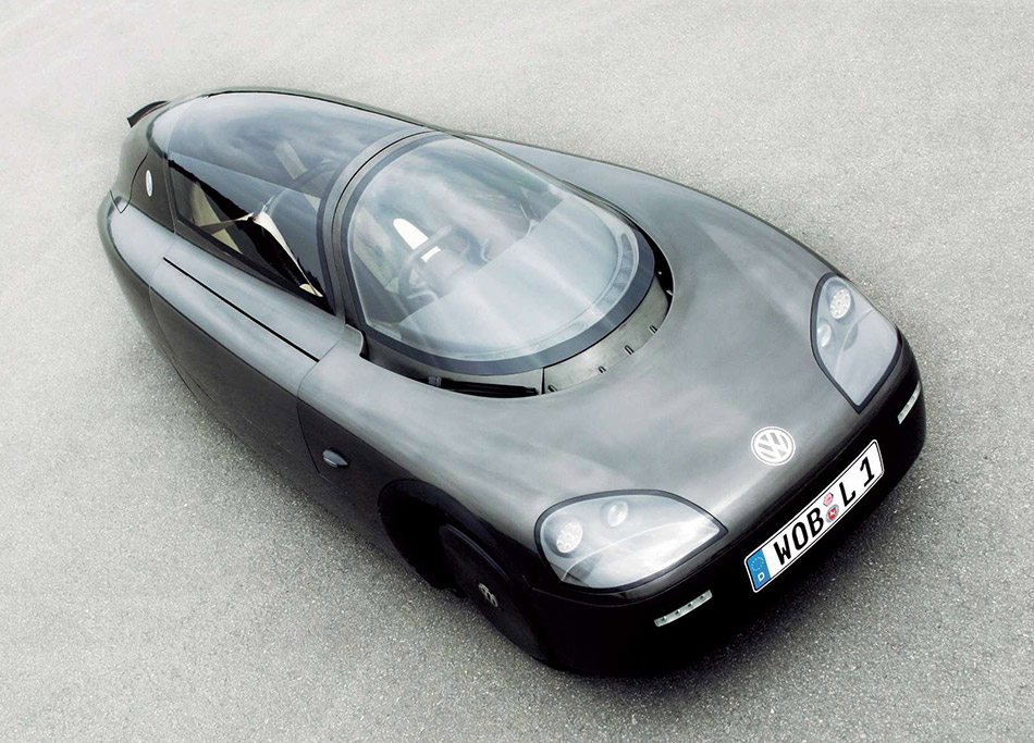 2003 Volkswagen 1-Litre Car Concept Front Angle