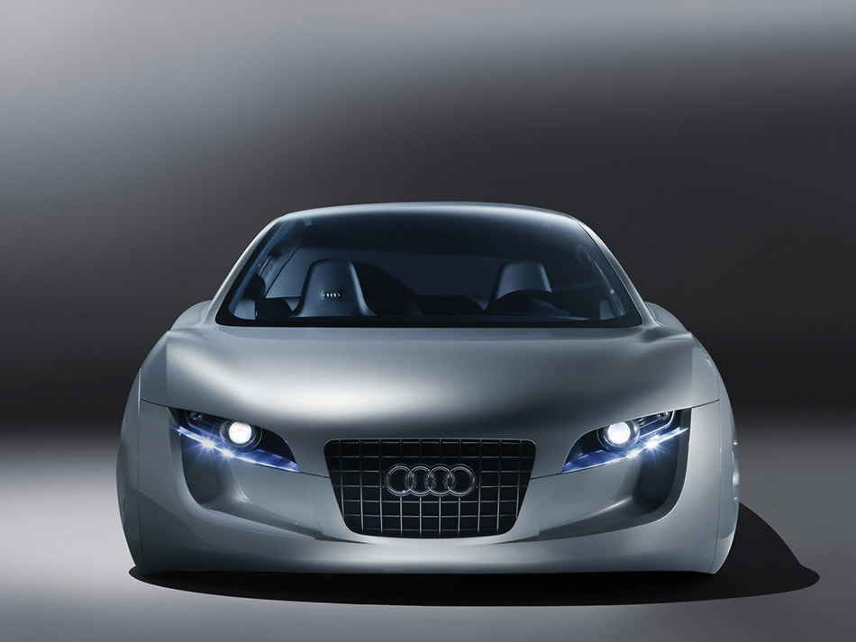 2004 Audi RSQ Front