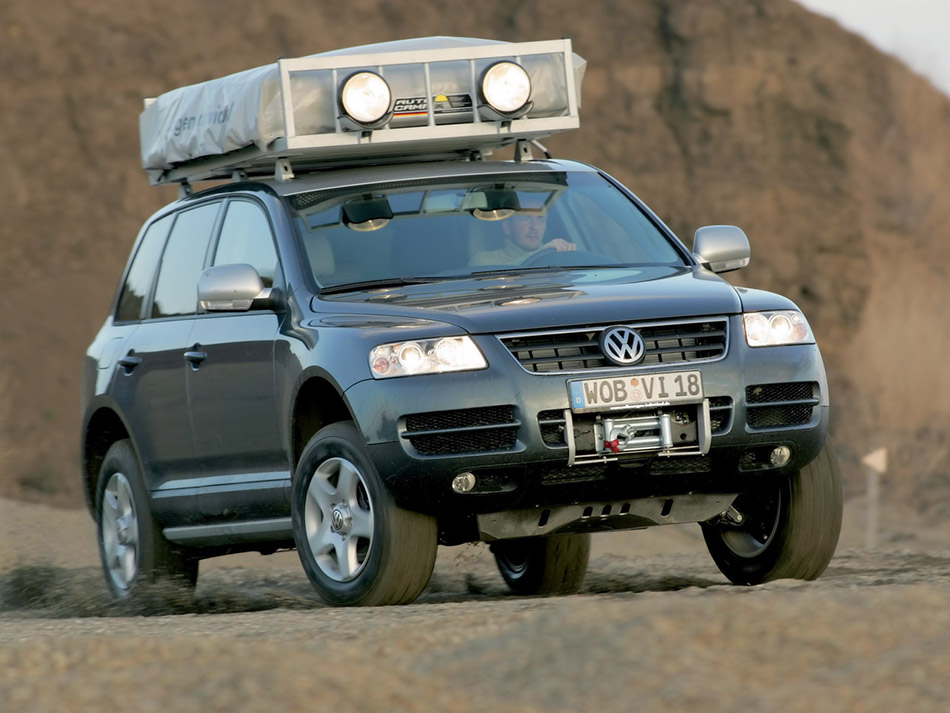 2005 Volkswagen Touareg Expedition Front Angle