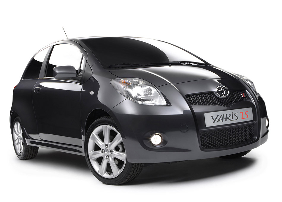 2006 Toyota Yaris TS Concept Frotn Angle