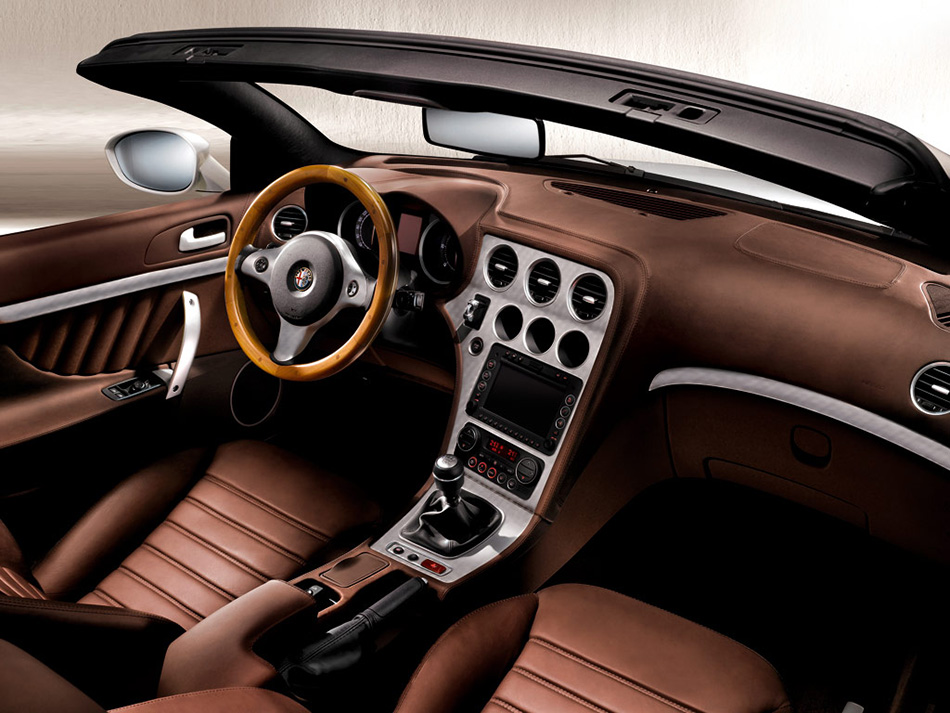 2007 Alfa Romeo Unica Interior