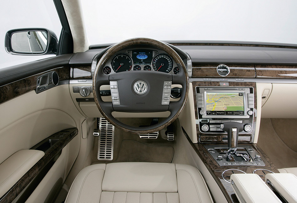 2007 Volkswagen Phaeton Interior