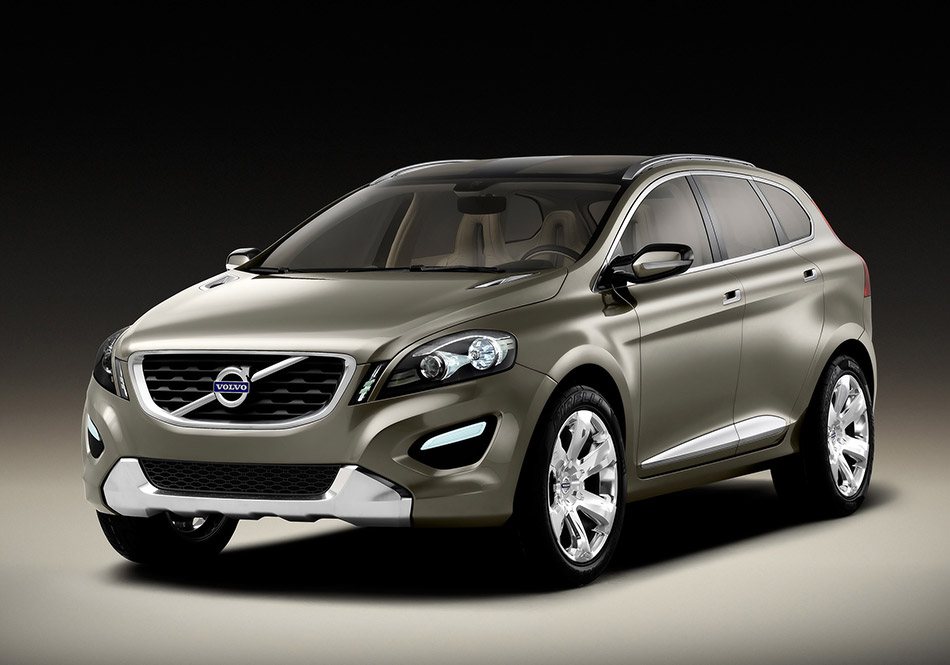 2007 Volvo XC60 Front Angle