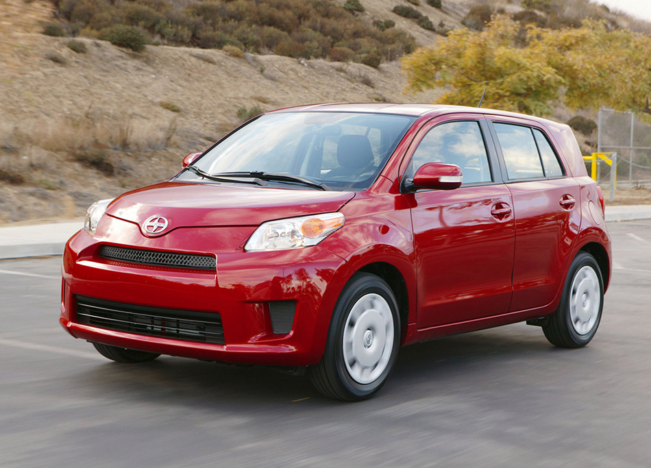 2008 Scion xD Front Angle