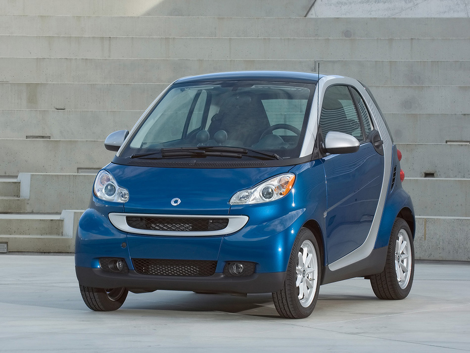 2008 Smart ForTwo Passion Coupe Front Angle