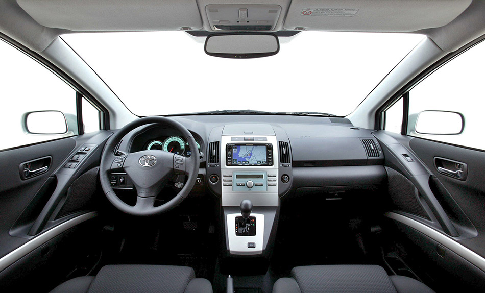 2008 Toyota Corolla Verso Interior