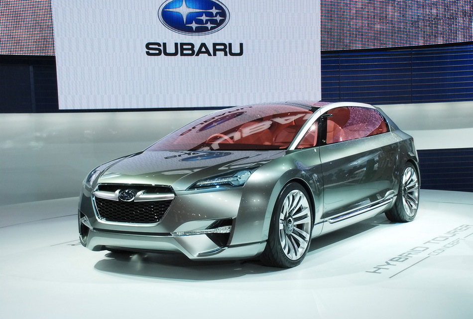2009 Subaru Hybrid Tourer Concept Front Angle