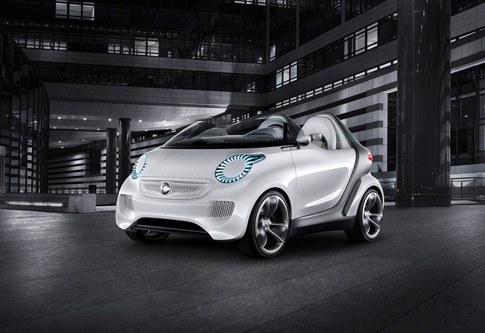 2011 Smart Forspeed Concept Front Angle