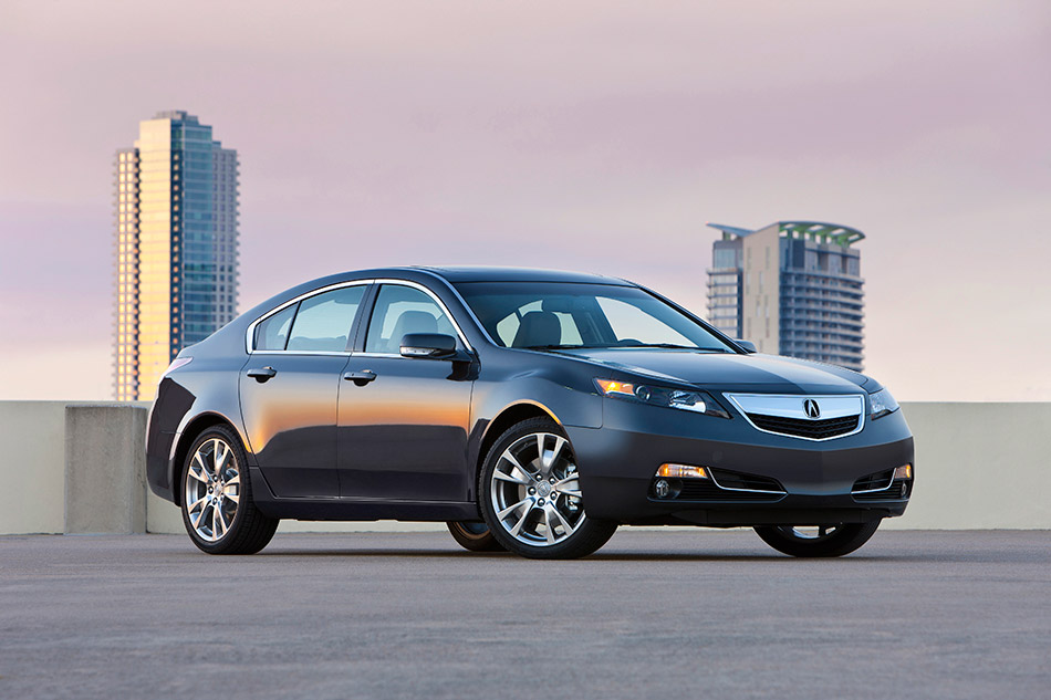 2014 Acura TL SH-AWD Front Angle