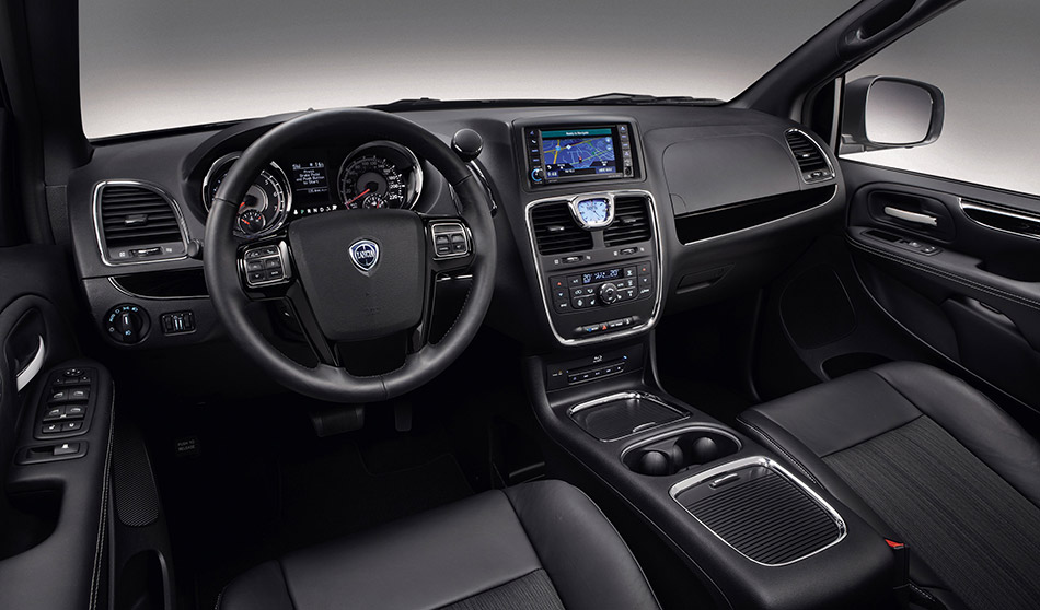 2014 Lancia Voyager S Interior