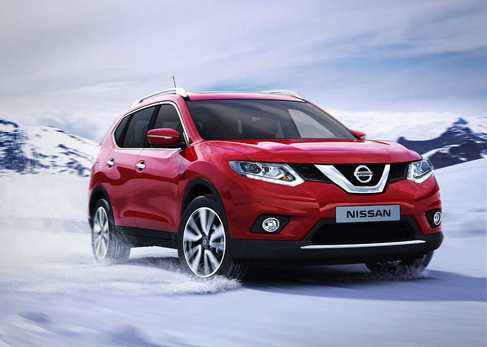 2014 Nissan X-Trail Front Angle